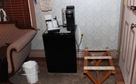 Mini-Fridge & Keurig